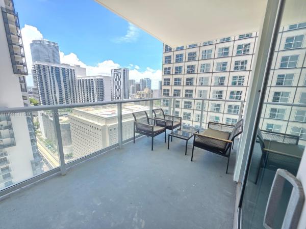 Met 1, 300 S Biscayne Blvd #T-2311, Miami, Florida 33131, image 1