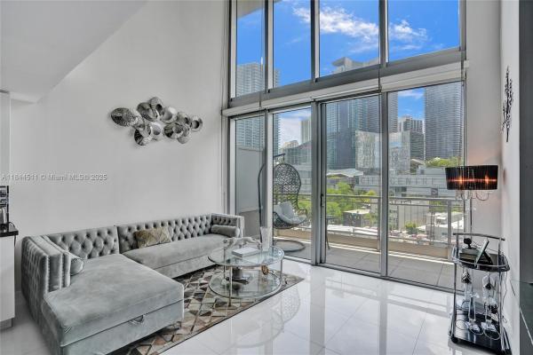 Mint At Riverfront, 92 SW 3 St 905, Miami, Florida 33130, image 1