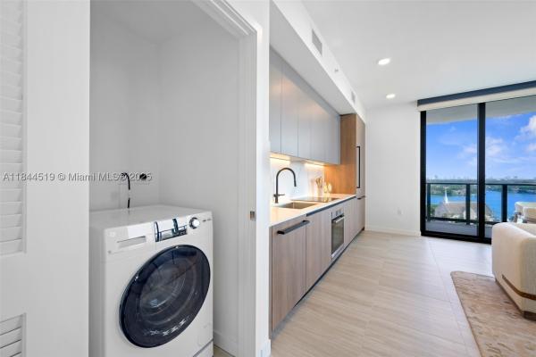 7145 Carlyle Ave, Miami Beach, Florida 33141, image 3