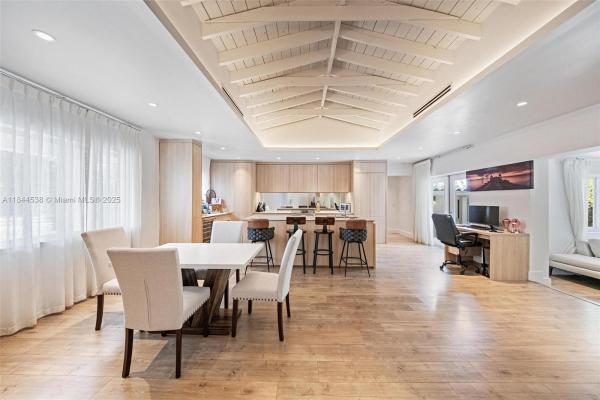 Granada Groves, 919 Granada Groves Ct, Coral Gables, Florida 33134, image 1
