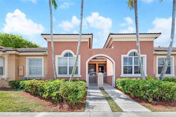 11084 SW 237th Ln, Unincorporated Dade County, Florida 33032, image 1