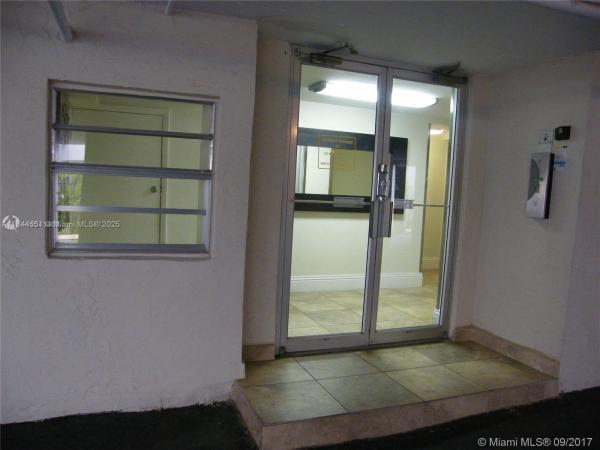 Michigan West, 910 Michigan Ave #304, Miami Beach, Florida 33139, image 3