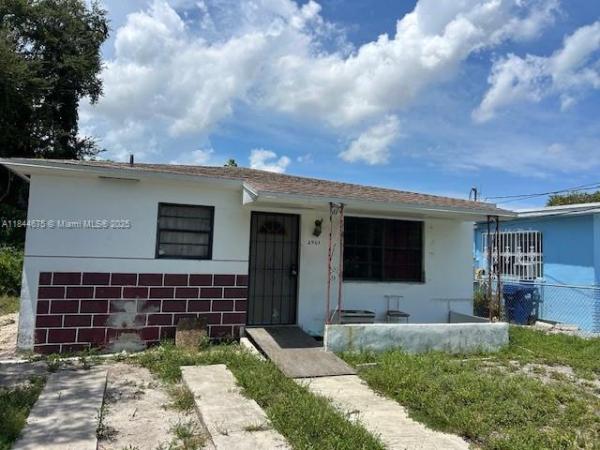 2961 NW 59th St, Miami, Florida 33142, image 1