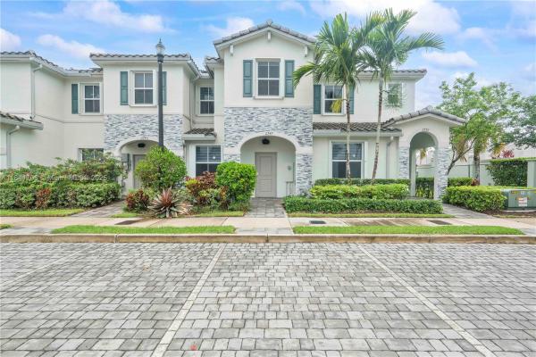 2747 SE 15th St, Homestead, Florida 33035, image 1