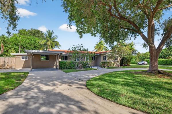 Venetian Isles, 4000 NE 22nd Ave, Lighthouse Point, Florida 33064, image 1