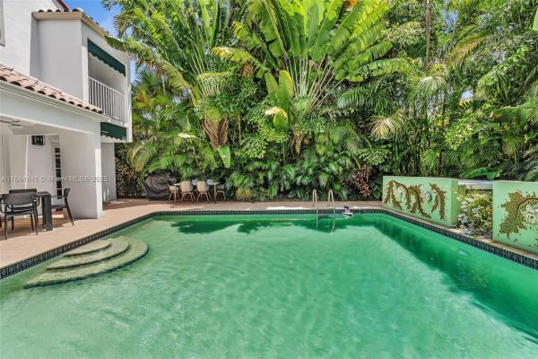 Coral Gables Country Club, 2516 San Domingo St, Coral Gables, Florida 33134, image 1