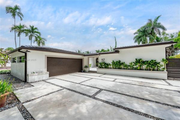 117 S Royal Poinciana Blvd, Miami, Florida 33166, image 1