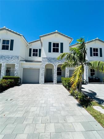 2617 SE 10th St, Unincorporated Dade County, Florida 33035, image 1