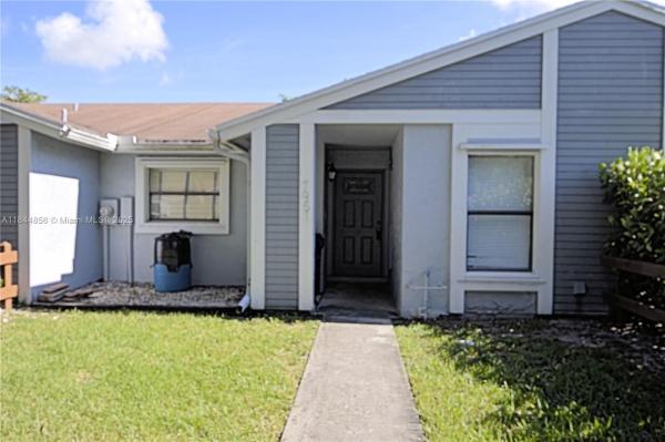 Heftler Townhouses At Red Bridge, 7951 NW 41st Ct, Sunrise, Florida 33351, image 1