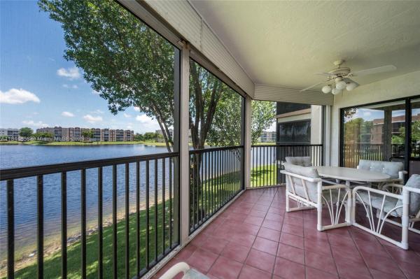7536 Fairfax Dr #205, Tamarac, Florida 33321, image 1
