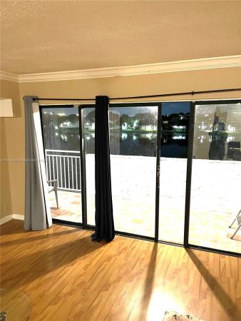9359 Fontainebleau Blvd #F301, Miami, Florida 33172, image 1