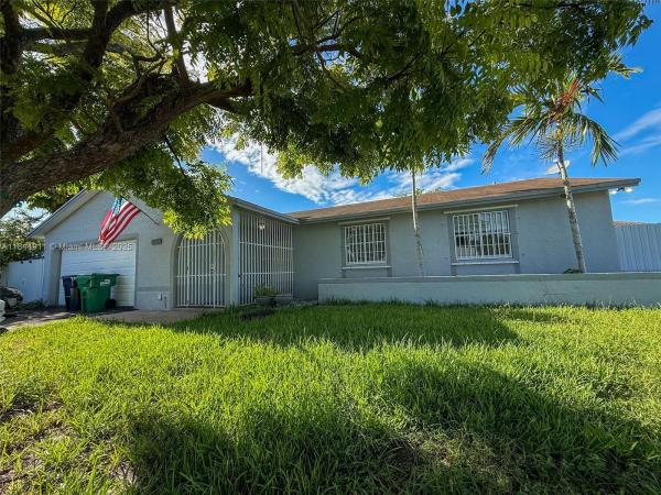 13237 SW 257th Ter, Unincorporated Dade County, Florida 33032, image 1