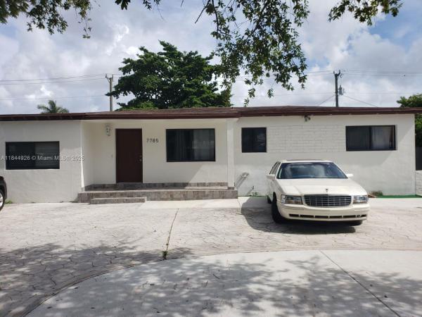 7785 SW 36th St, Unincorporated Dade County, Florida 33155, image 1