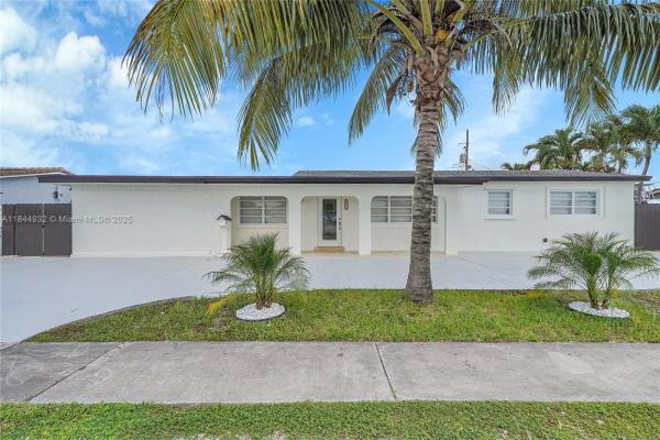 Hialeah Estates, 453 W 40th Pl, Hialeah, Florida 33012, image 1