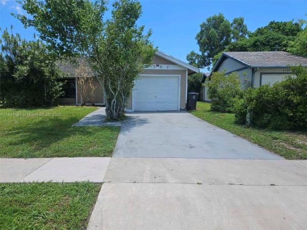 Lakeside Green, 4582 Brook Dr, West Palm Beach, Florida 33417, image 1