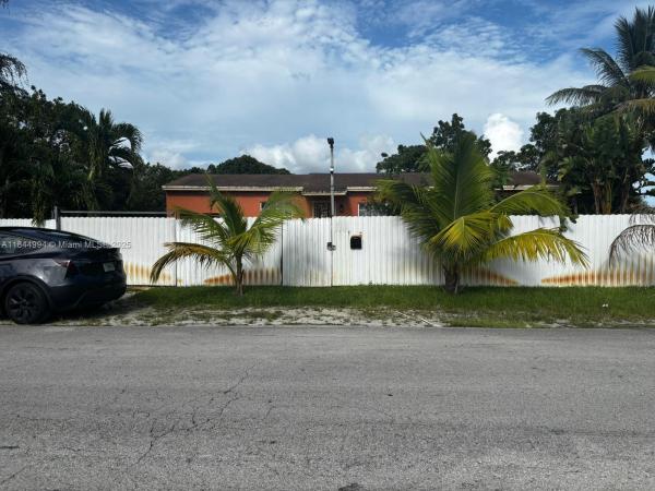 Biscayne Gardens, 14701 NW 5th Ave, Golden Glades, Florida 33168, image 2