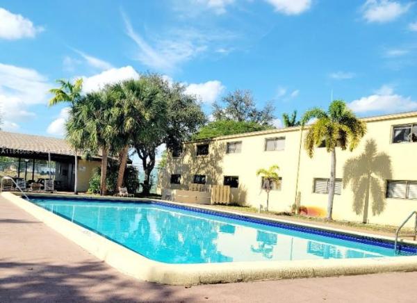 Village Townhouse Pompano Beach, 1125 S Flagler Ave #514, Pompano Beach, Florida 33060, image 1