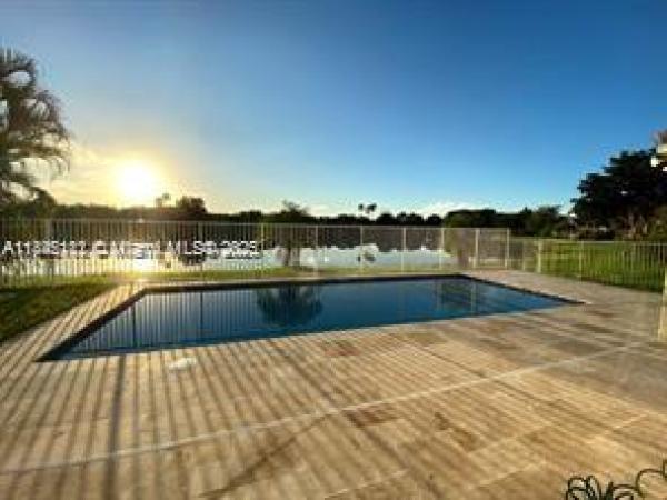 Coral Harbour, 1650 Harbour Side Dr, Weston, Florida 33326, image 1