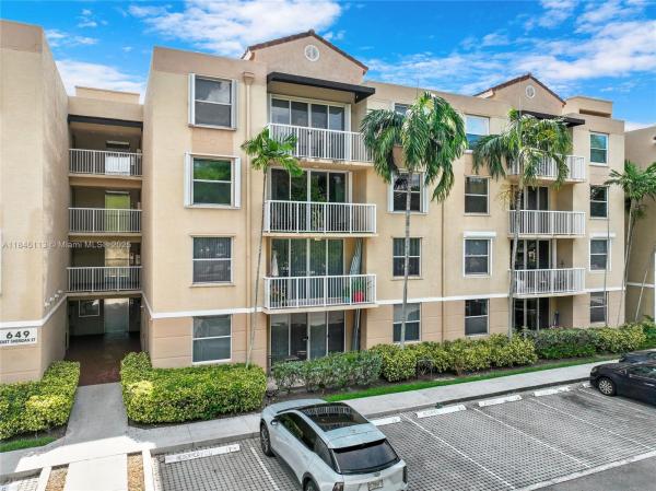 Sheridan Beach Club, 649 E Sheridan St #207, Dania Beach, Florida 33004, image 1