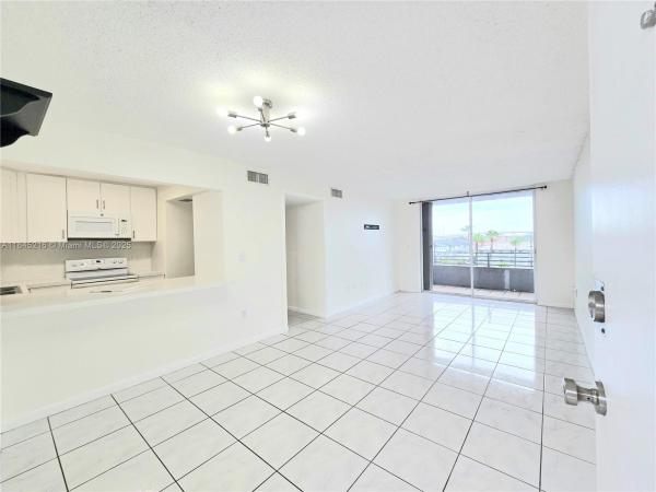 8231 NW 8th St #2-502, Unincorporated Dade County, Florida 33126, image 1