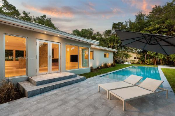 Riviera, 520 Castania Ave, Coral Gables, Florida 33146, image 1