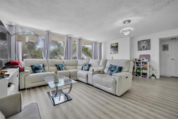The Grandview Palace, 7601 E Treasure Dr 611, North Bay Village, Florida 33141, image 1