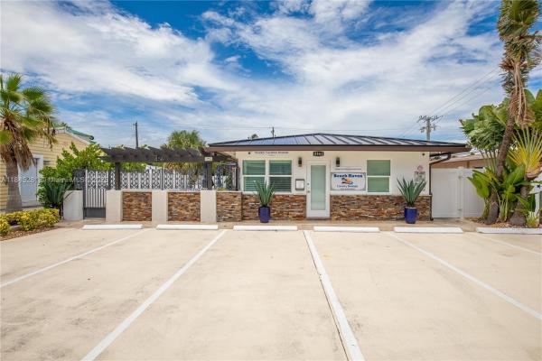 4561 Poinciana St #4, Lauderdale By The Sea, Florida 33308, image 1