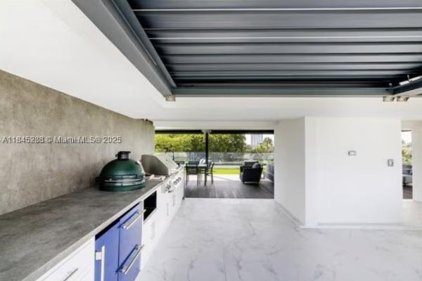 1248 NE 89th St, Unincorporated Dade County, Florida 33138, image 3