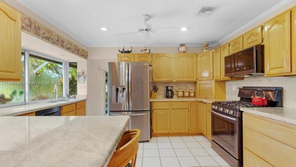 Pine Shore, 11000 SW 131st Ter, Kendall, Florida 33176, image 2