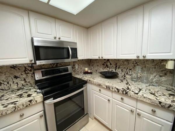 The Racquet Club Of Deer Creek 2, 105 Deer Creek Rd #M210, Deerfield Beach, Florida 33442, image 1