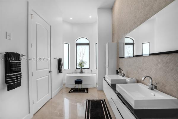 Sweetwater Estates, 331 SW 124th Ave, Tamiami, Florida 33184, image 2
