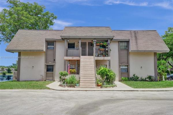 Grenadier Lakes At Welleby, 3515 NW 94th Ave #8A, Sunrise, Florida 33351, image 1