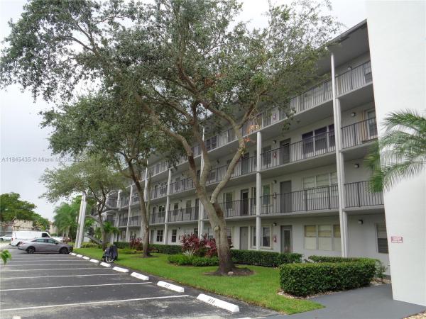 New Hampton At Century Village, 251 SW 132nd Way #315H, Pembroke Pines, Florida 33027, image 2