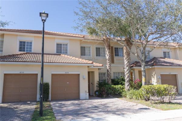 The Isles At Oakland Park, 3235 NW 31st Ter #3235, Oakland Park, Florida 33309, image 1
