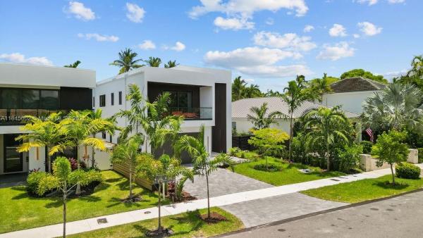 Victoria Park, 618 NE 17th Way, Fort Lauderdale, Florida 33304, image 1