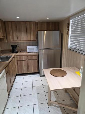 8065 SW 107th Ave #213, Unincorporated Dade County, Florida 33173, image 1