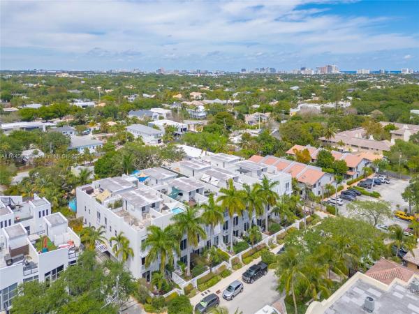 Castelane Lofts, 811 SE 12th Ct, Fort Lauderdale, Florida 33316, image 1