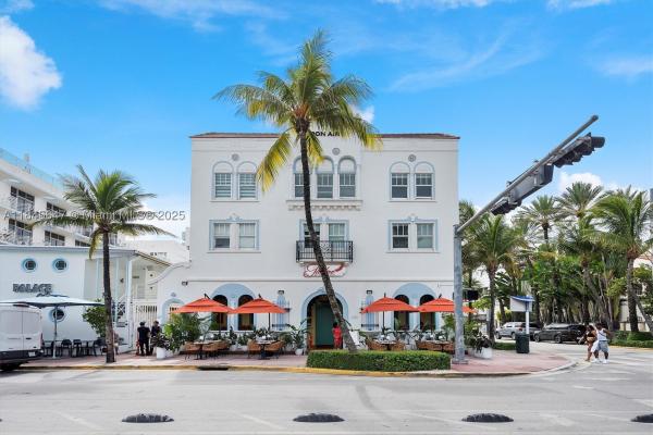 The Strand On Ocean Drive, 1060 Ocean Dr #D303, Miami Beach, Florida 33139, image 3