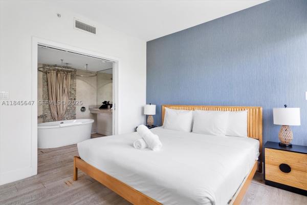 The Strand On Ocean Drive, 1060 Ocean Dr #D303, Miami Beach, Florida 33139, image 2