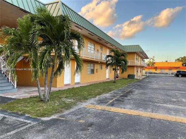 New World, 505 NW 177 St 243, Miami Gardens, Florida 33169, image 1