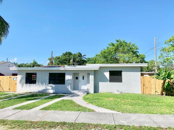 Hollywood Highlands Park, 2407 Dewey St, Hollywood, Florida 33020, image 1