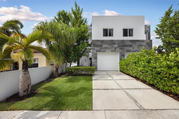 Silver Bluff Gardens, 3368 SW 27th St #., Miami, Florida 33133, image 1