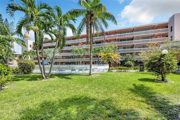 Eldorado Plaza West, 200 NE 12th Ave #3A, Hallandale Beach, Florida 33009, image 1