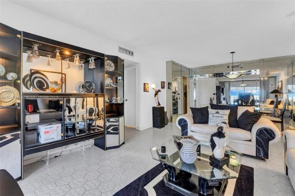 Hillcrest, 3850 Washington St #1114, Hollywood, Florida 33021, image 1