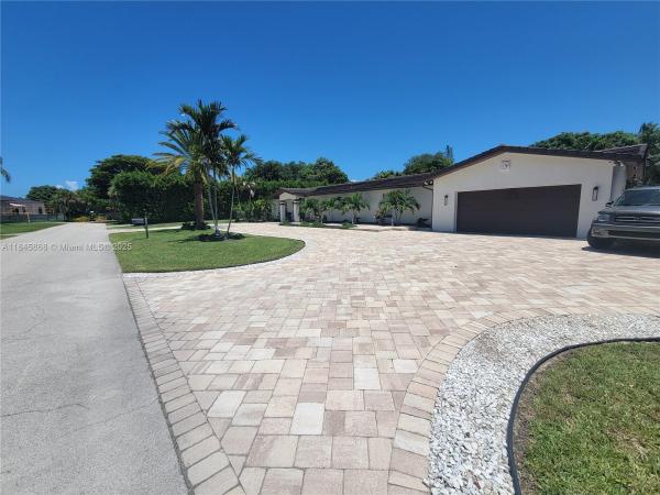 Old Cutler Estates, 6960 SW 148th Ter, Palmetto Bay, Florida 33158, image 2