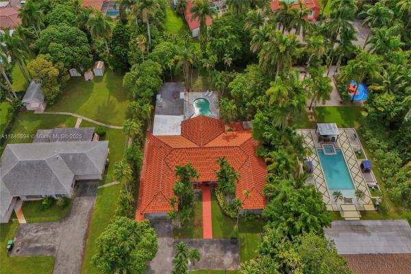 14135 N Miami Ave, Miami, Florida 33168, image 1