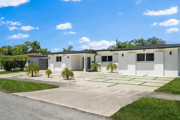 20600 NE 22nd Ct, Miami, Florida 33180, image 1