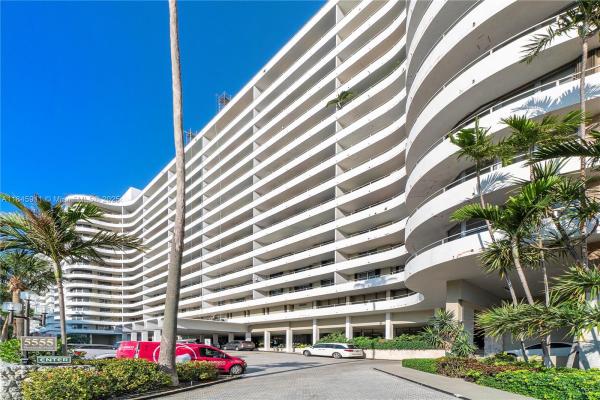 Oceanside Plaza, 5555 Collins Ave #4W, Miami Beach, Florida 33140, image 1