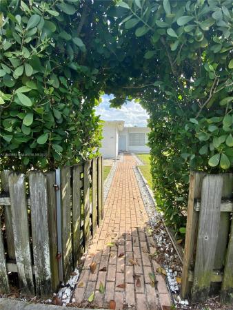 298 NW 105th St, Miami, Florida 33150, image 1