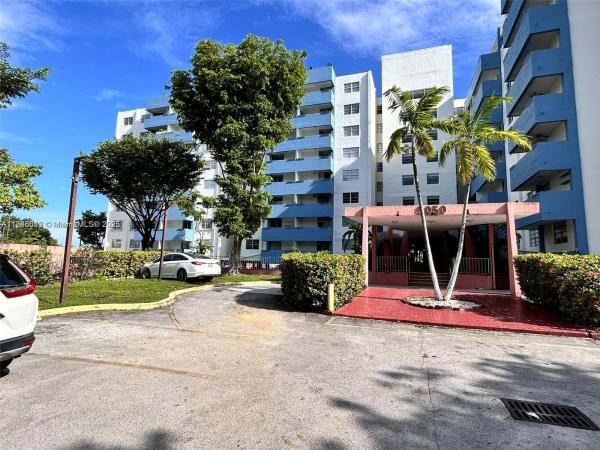 5050 Building, 5050 NW 7th St #401, Miami, Florida 33126, image 1